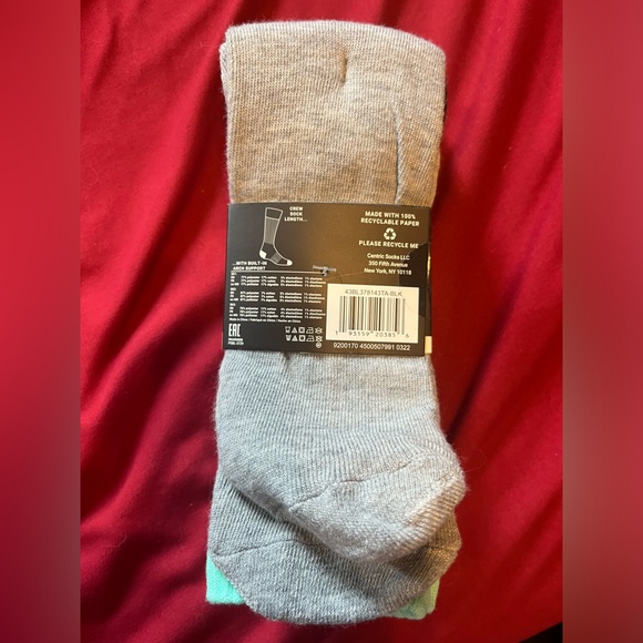 Billabong Men's Socks Shoe Size 6-12 (3-pack) - NWT - Picture 2 of 3